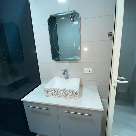 Apartment Rinia Bisht Kamez